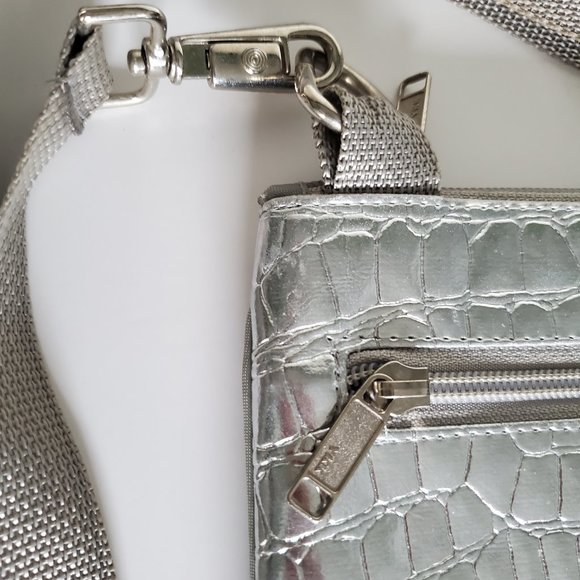 Vintage Shiny Silver Embossed Croc Crossbody Bag Adjustable Band Strap Quality - Picture 5 of 11